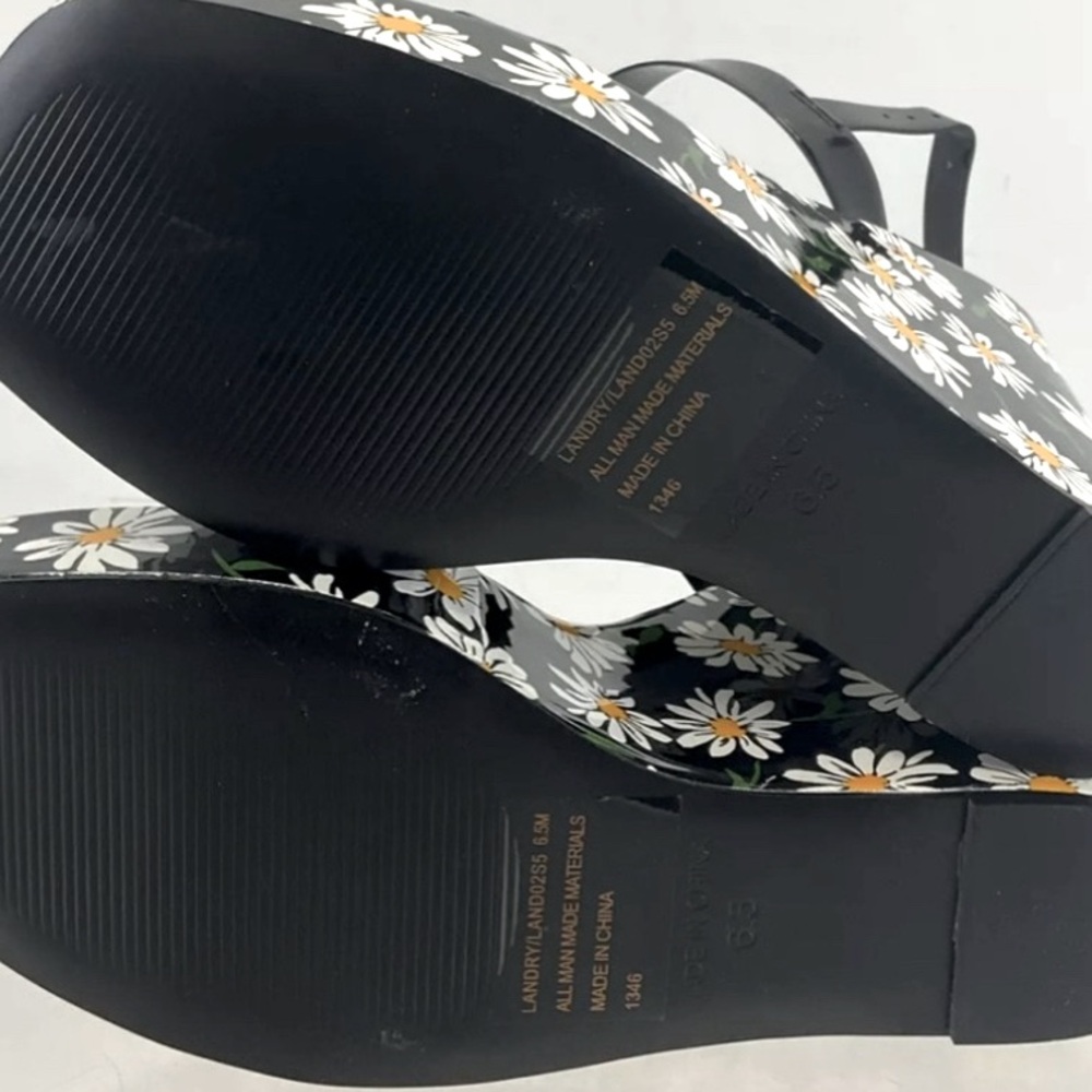 EUC [Betsey Johnson] Landry Daisy Floral Platform Wedge Sandals Women’s Sz 6.5 - Picture 13 of 14